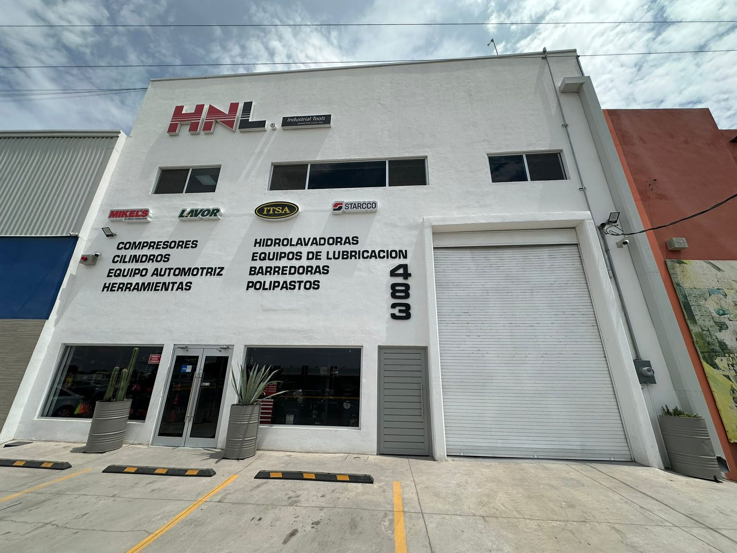Fachada de la sucursal HNL en Gómez Palacio, Durango
